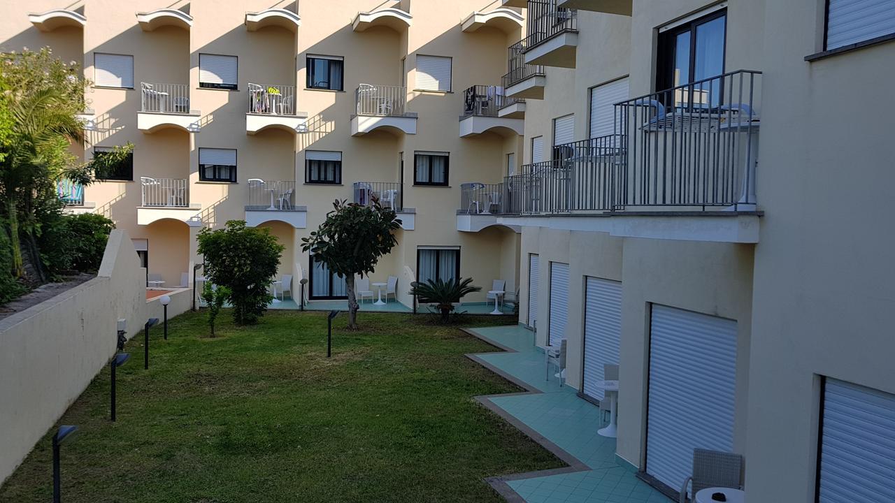 Hotel La Playa Sperlonga Exterior foto